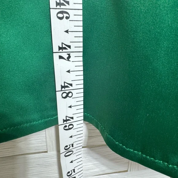 Angashion Kelly Green Satin Dress Sleeveless Cross Front Midi Dress Size Large - Picture 14 of 14